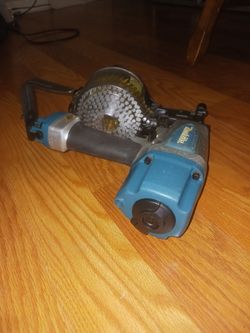 Makita  2/1/2  siding nail gun.