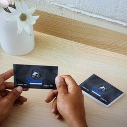 Business Cards / Logo Design 