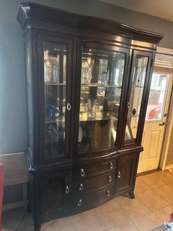 Curio Cabinet light up