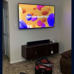 TV MOUNT