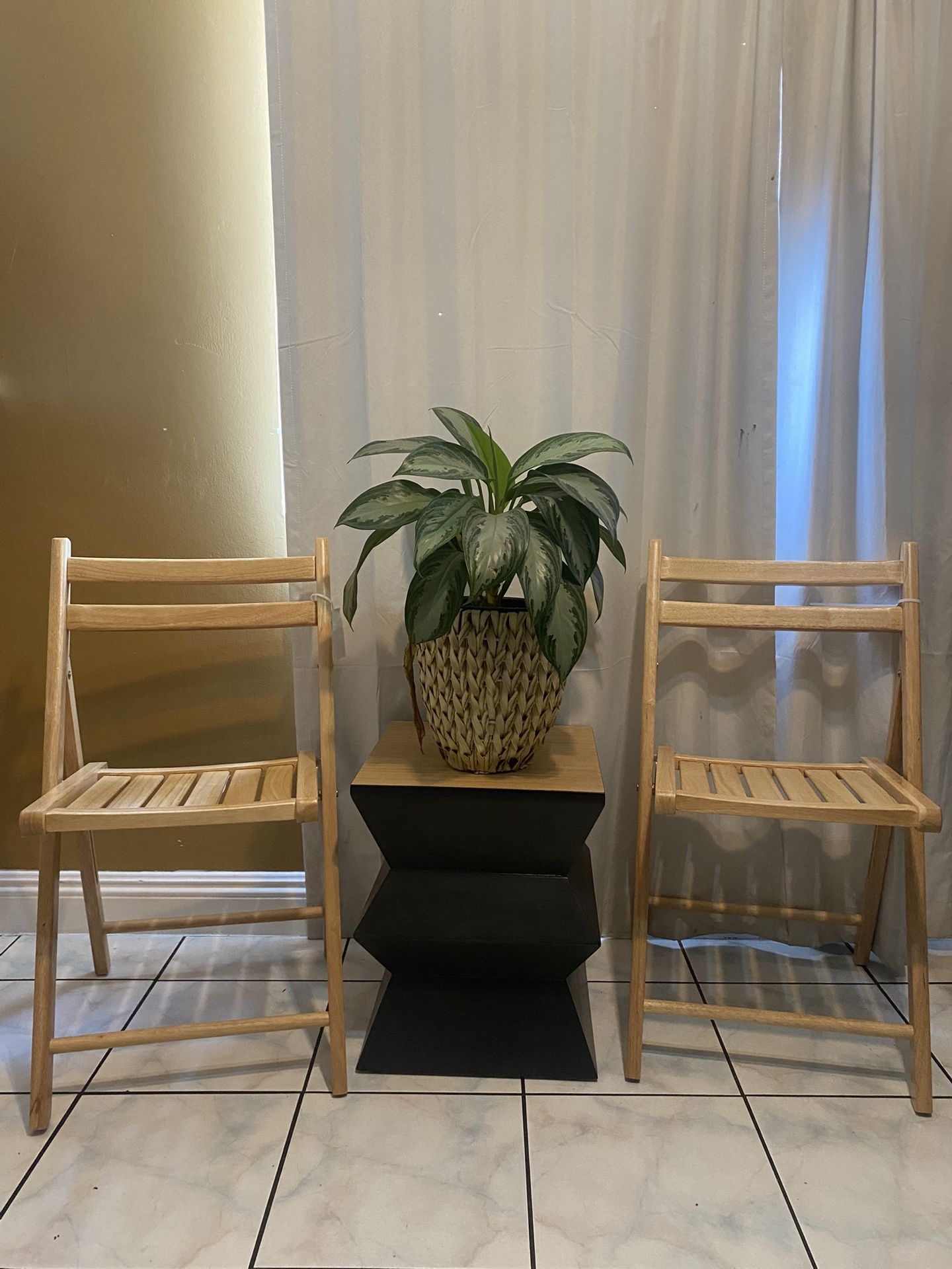 Set Of 2 Folding Chairs