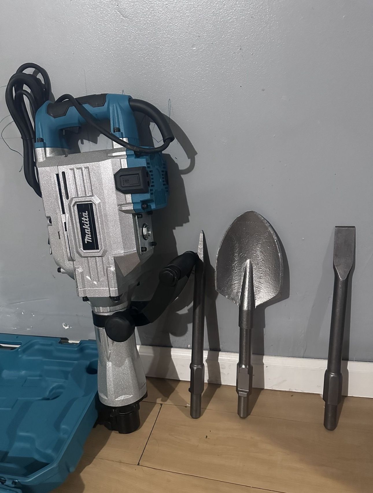 Makita Jack Hammer