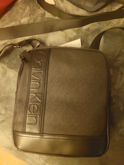 Mens CK Calvin Kline crossbody messenger bag. Stylish and elegant. New. Retails for $100