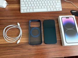 Apple iPhone 17 Pro 256gb with Accessories