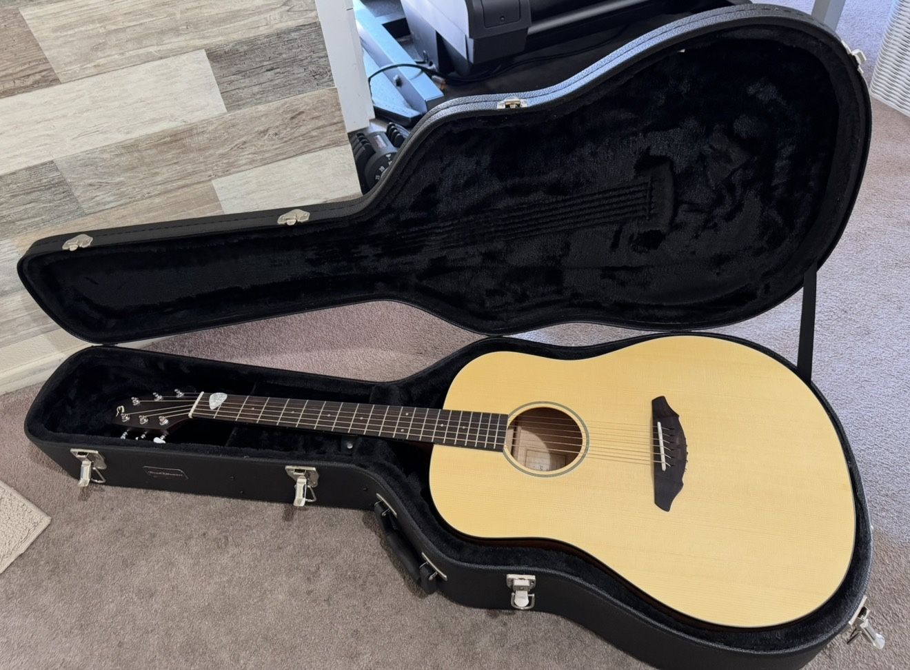 Breedlove Acoustic Guitar 