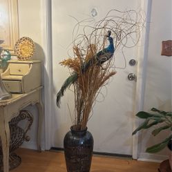 Beautiful  Vase+ Plant And Turkey 