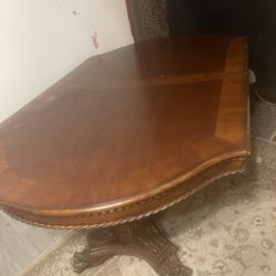 Dinning Table With Extension 