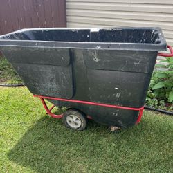 Rubbermaid Commercial Dump Cart