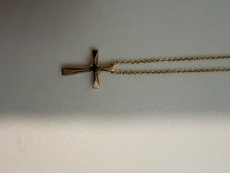 14K Yellow Gold Cross Pendant with Chain – 4 Grams