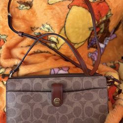 brown coach crossbody bag