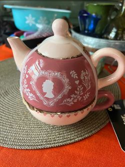 Tea pot & cup new