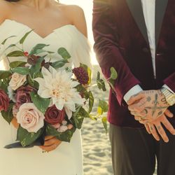 burgundy & blush wedding bouquets & corsages