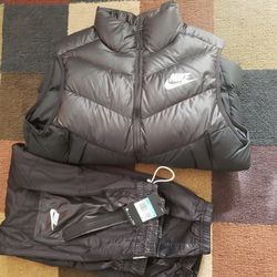 Nike vest and joggers. Size M. Pants brand new.