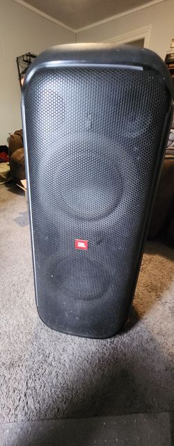 JBL 710 Speaker