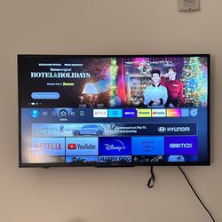 Vendo TOSHIBA Smart Tv 4k 43 Inches 