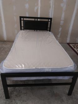 Twin size bed (metal)