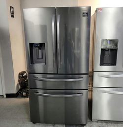 Samsung 4‑Door French Door Fridge – Black Stainless, Ice/Water