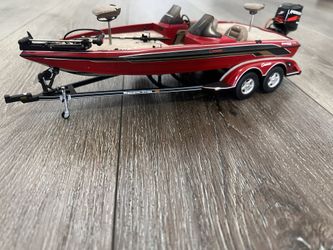 DIECAST 1/18 SCALE DANBURY MINT 2000 RANGER COMANCHE FISHING BOAT & TRAILER VERY DETAILED