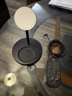 Belkin dual charger ￼