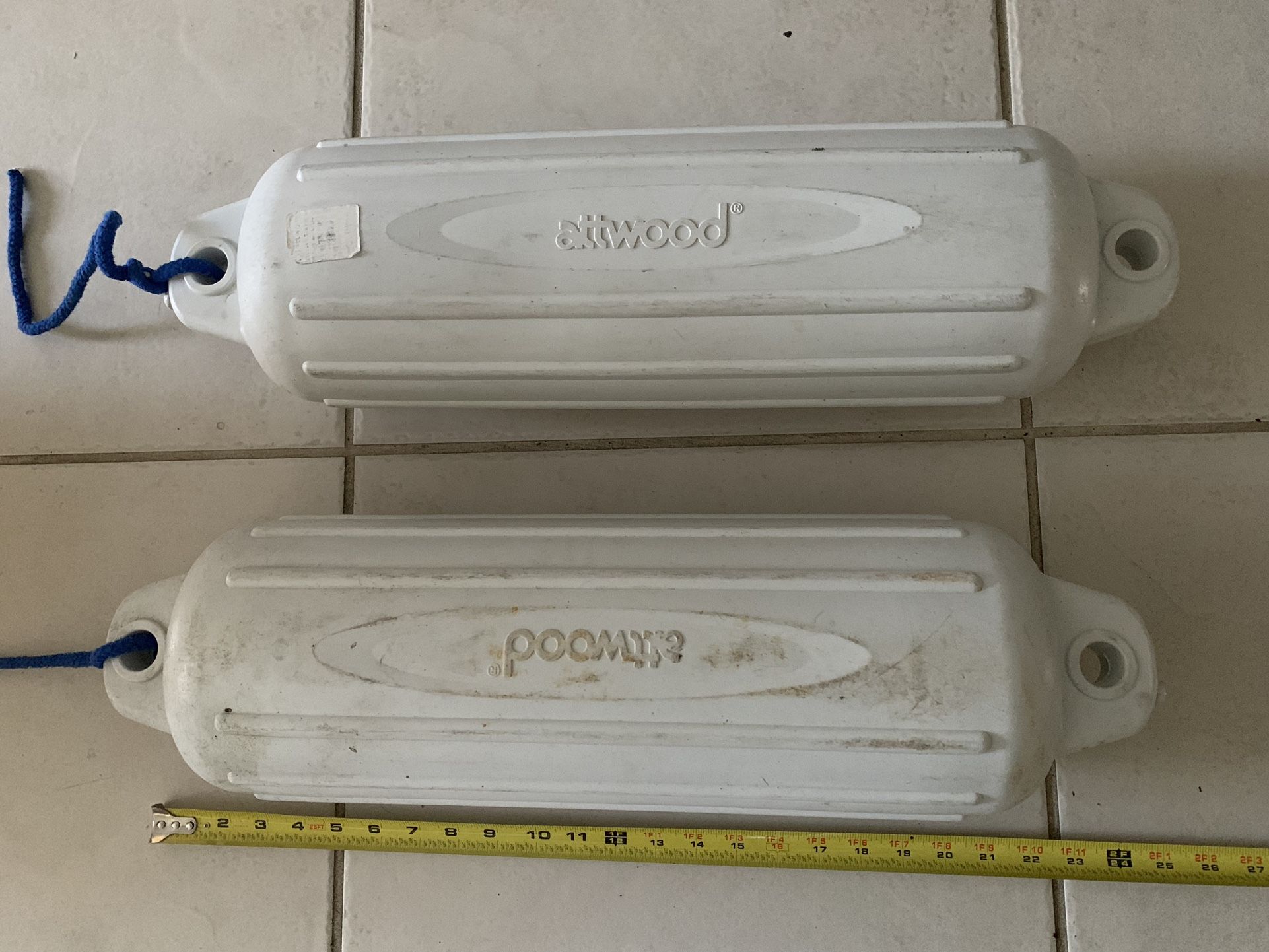 Attwood SoftSide Oval Shape Mooring Fenders (2)