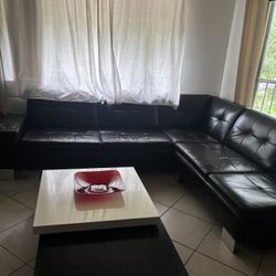 sectional sofa With Table