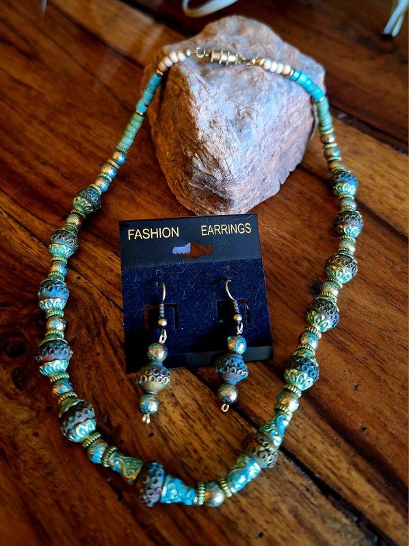 Antique Metal Necklace & Earrings