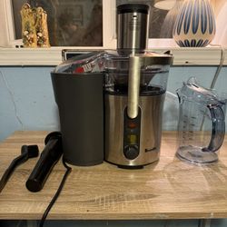 Breville Juicer
