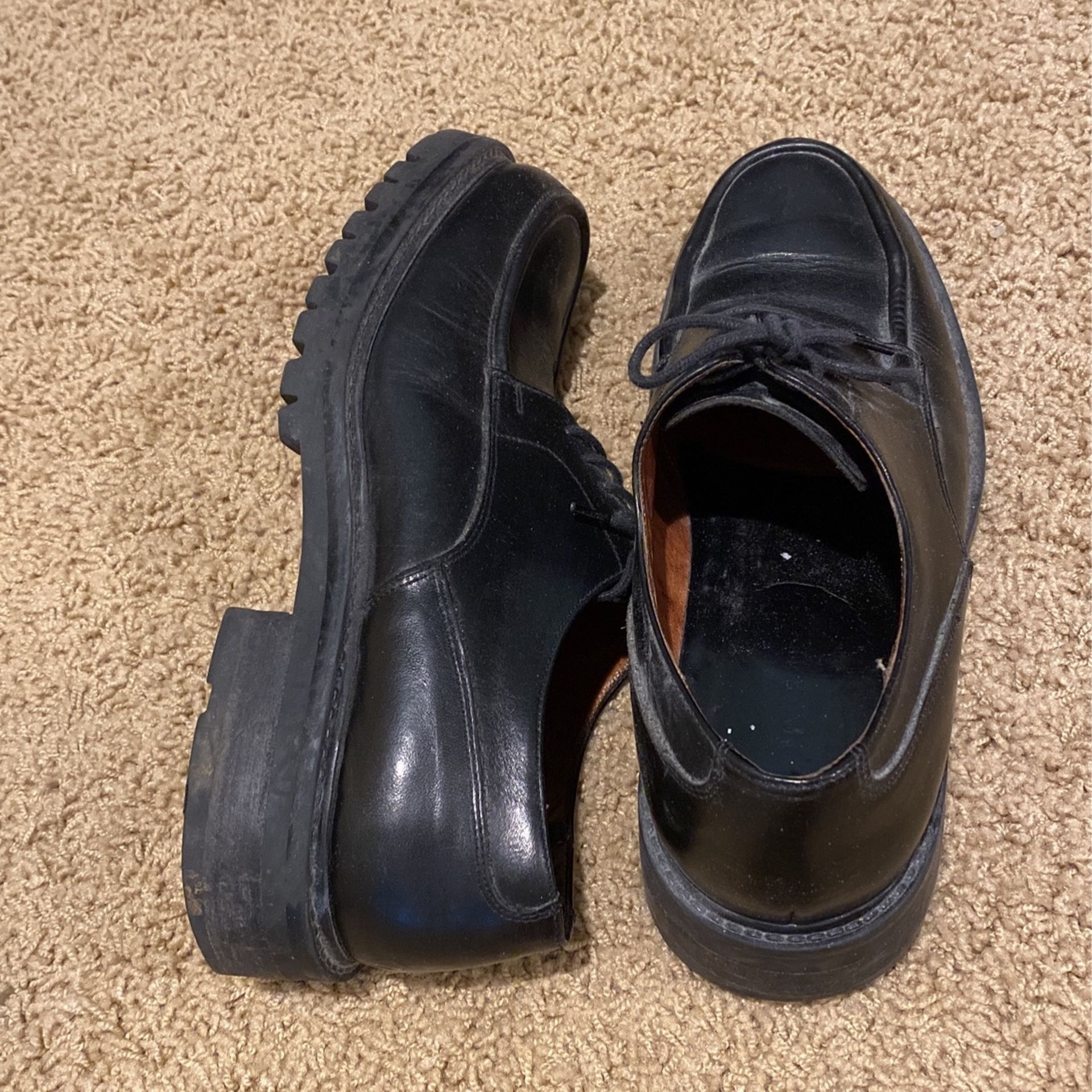 Sz 9 Men’s Banana Republic Dress Shoes