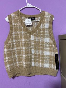 Tan Sweater vest size XL