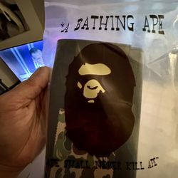 A BATHING APE WALLET 2017  DS