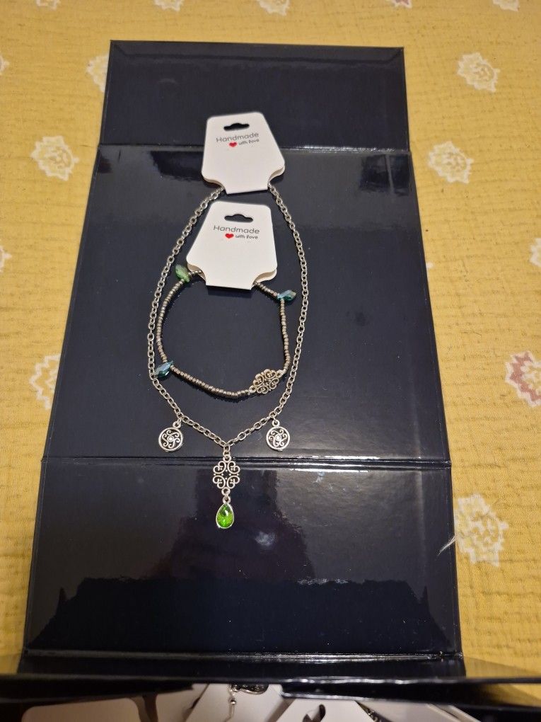 Beautiful And Unique Necklace And Bracelet Pair