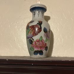 MOVING SALE!!! Vase