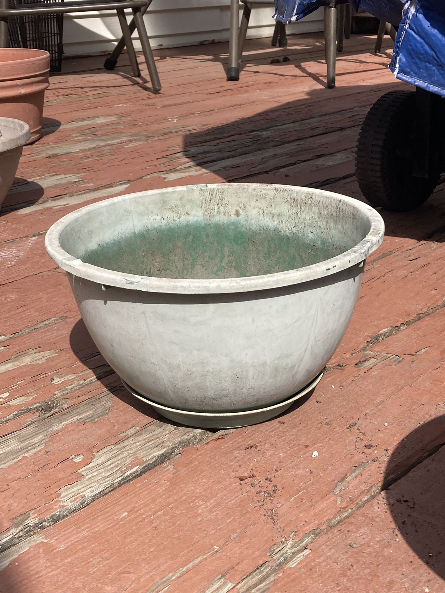 Green Flower Pot With Saucer