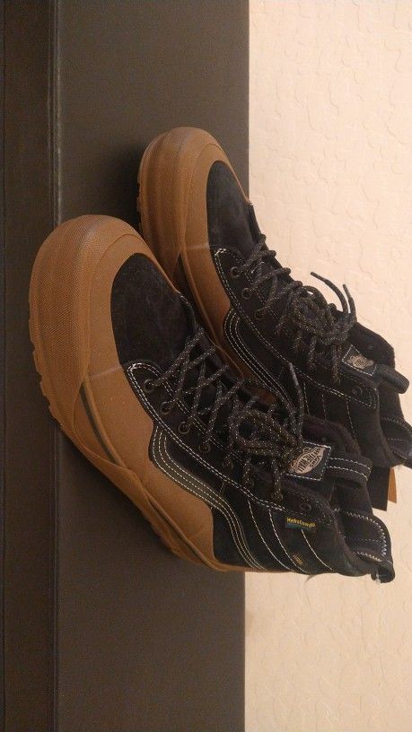 Men's VANS SK8-HI DIP MTE-2 Boots Size 12 NEW