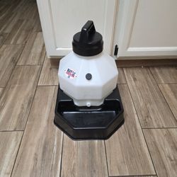 3 gallon Travel Pal top-filling pet waterer read description for details (2 available price is for each) 