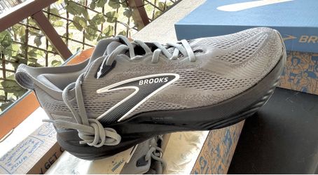 Tenis brooks original especial $130