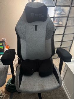 Secretlab Titan Evo gaming chair