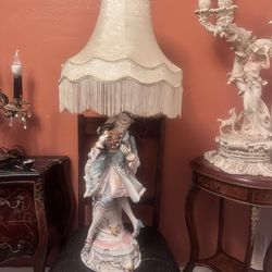 Lamp statues