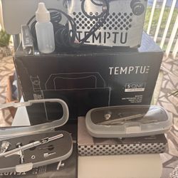 TEMPU Airbrush Makeup System & 2 Additional G^ns