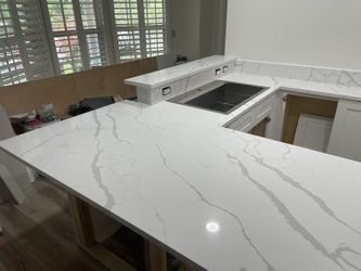 Quartz Countertop White Wooden Cabinet With Soft Close