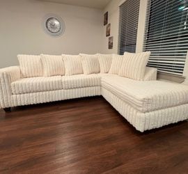 BRAND NEW IVORY SECTIONAL SOFA WITH FREE DELIVERY PAY UPON ARRIVAL