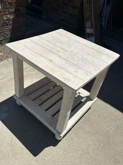 End table