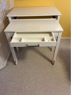 Desk with Rollout