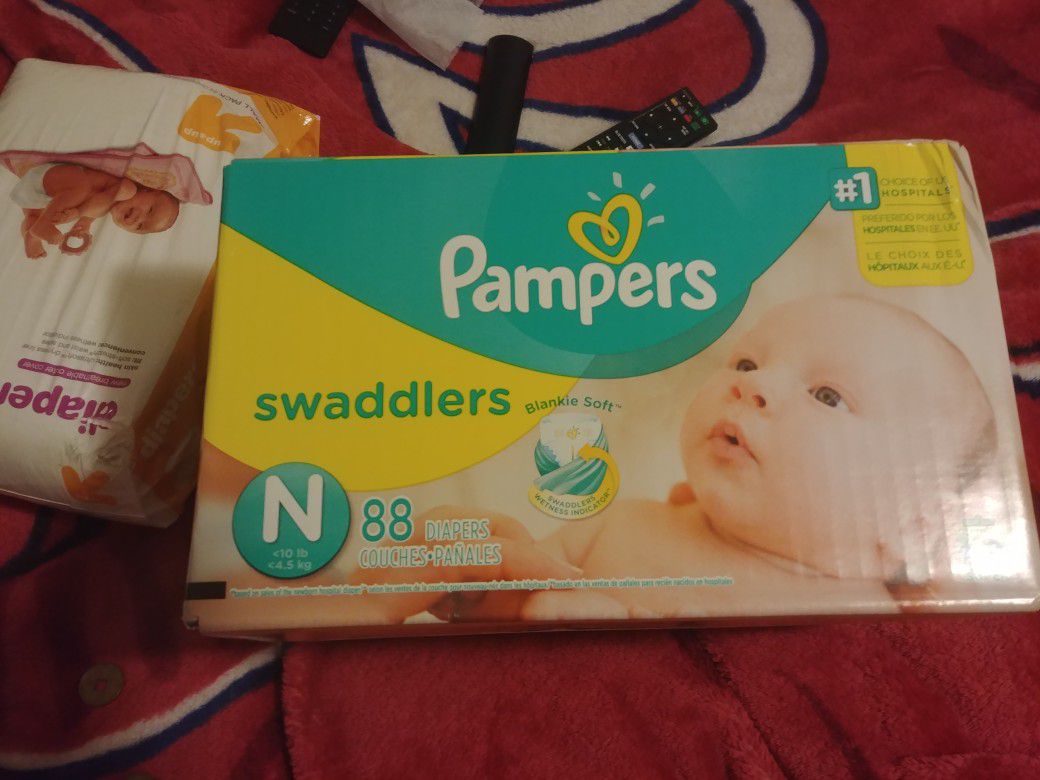 Pampers swaddlers Newborn and bonus pack