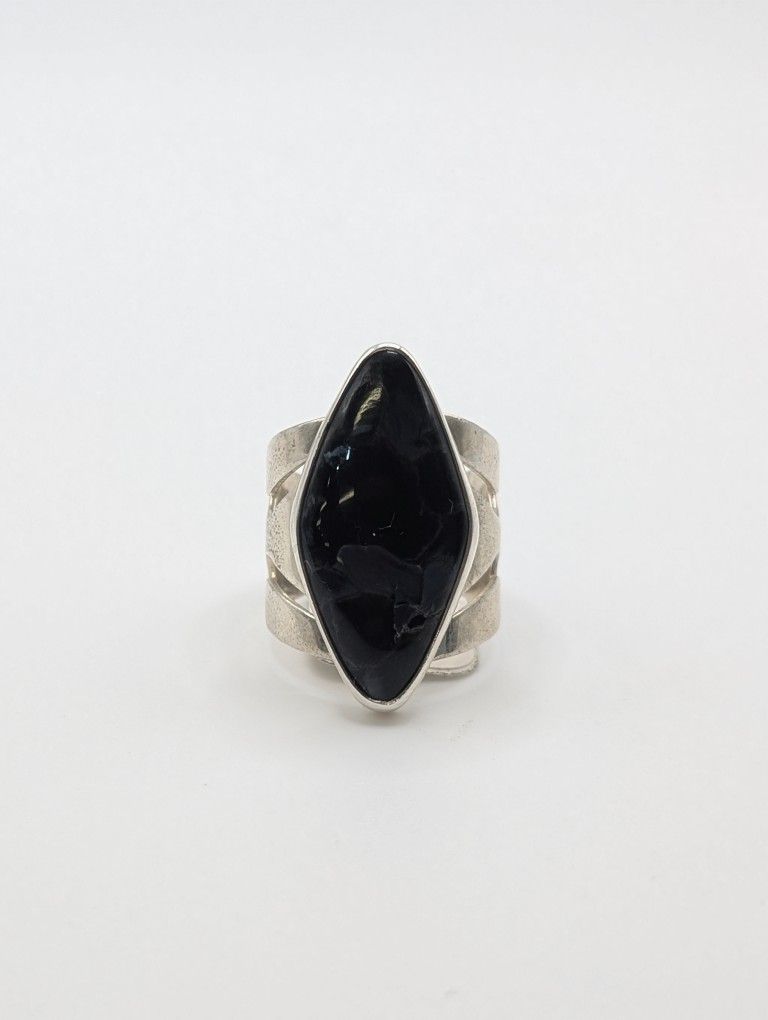 Sterling Silver & Black Stone Ring Size 6