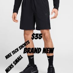 Nike Tech Woven Shorts Brand New Size Small mens