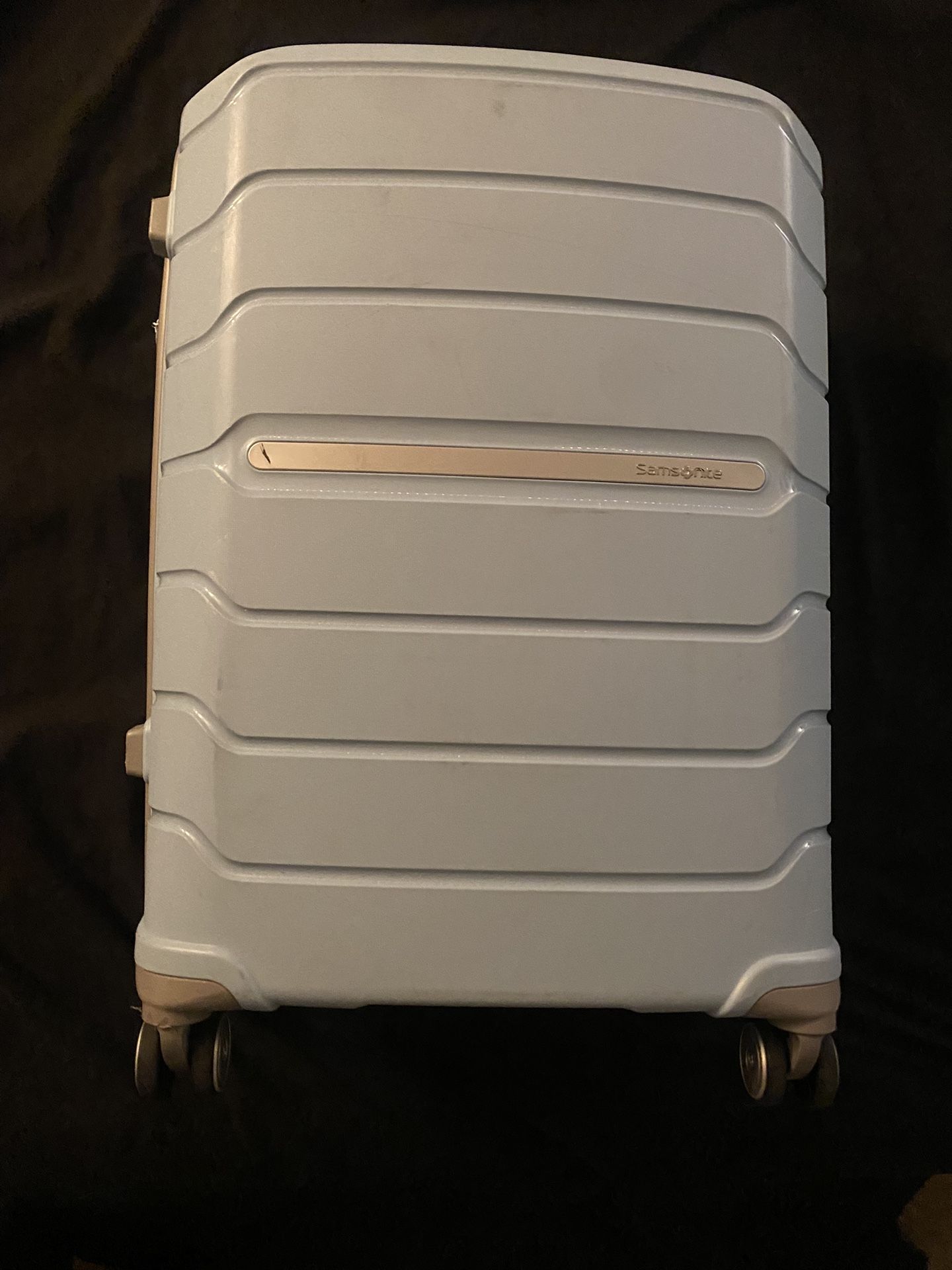 Samsonite 28" Spinner Suitcase