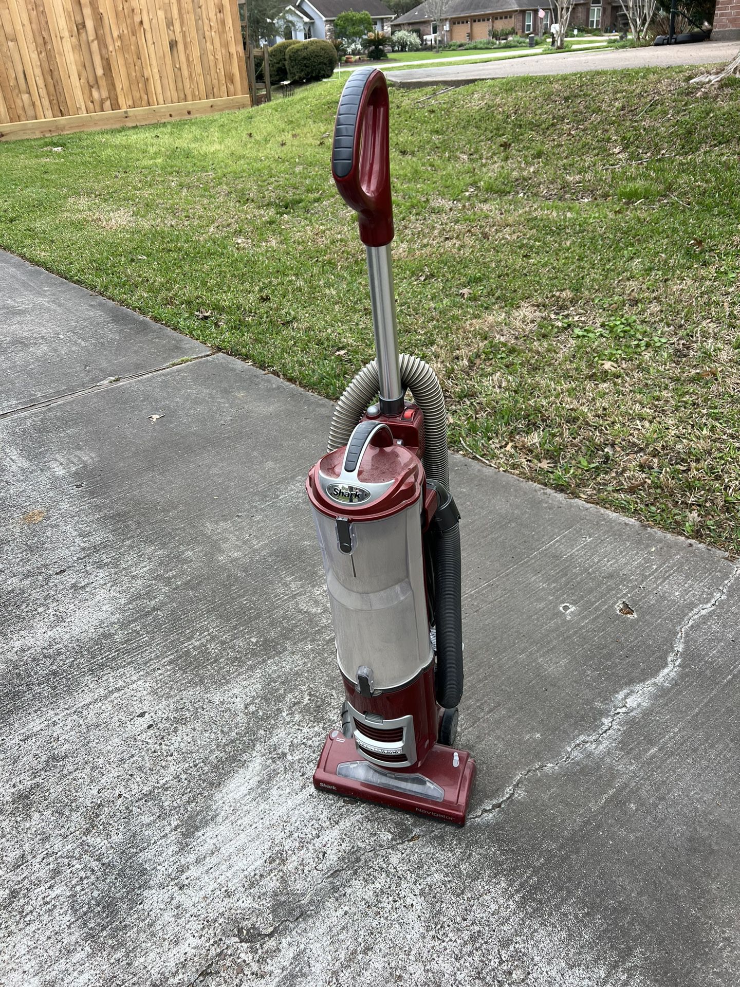 shark professional vacuum Cleaner nv60 26 used working 77546 WORKS 