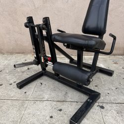 Heavy duty pro maxima plate loaded leg extension