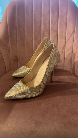 Gold Heels Size 6